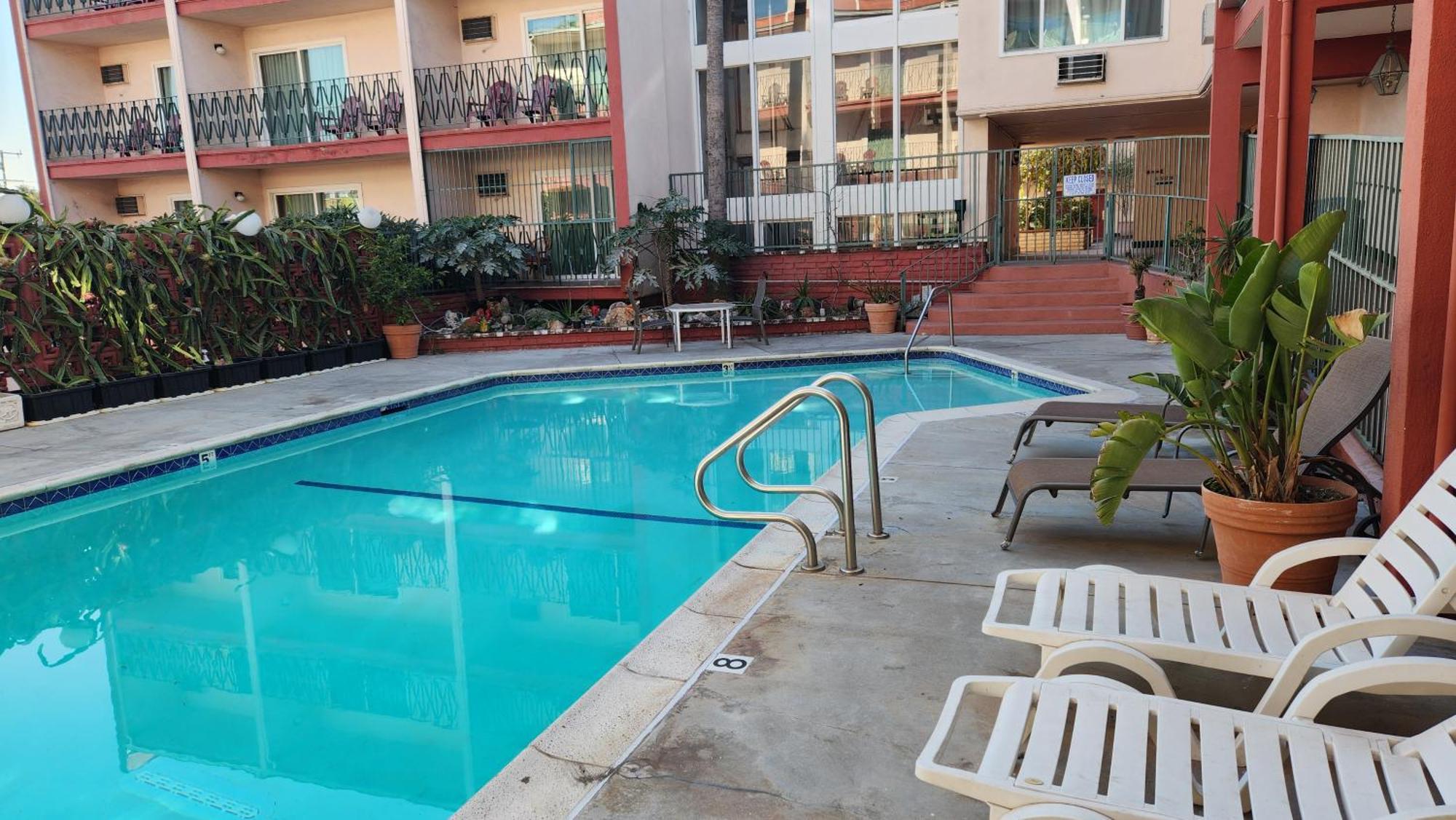 Royal Century Hotel At Lax Inglewood Exterior foto